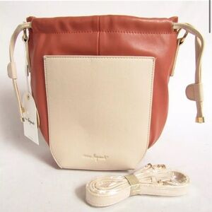 Urban Originals Vegan Leather Crossbody Bag[9"x10"x4"]